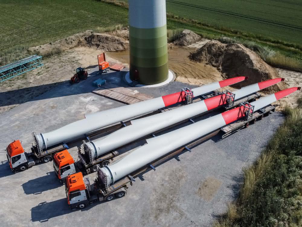 Heavy load logistics: Universal Transport brings wind turbines to NRW