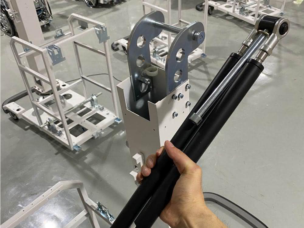 X-ray devices for Covid-19 diagnosis: ACE gas tension springs in use in Wuhan