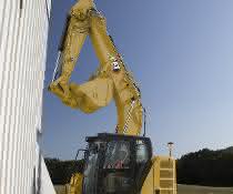 Neuer Kurzheckbagger Cat 325