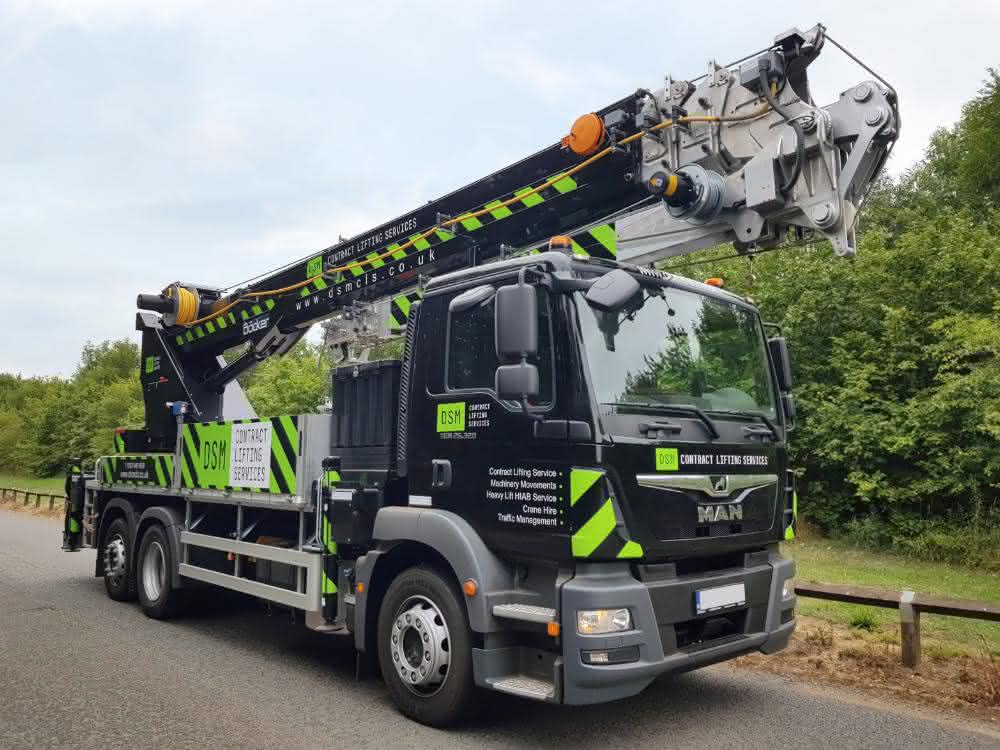 Neuer Böcker-Mobilkran für DSM Contract Lifting
