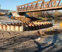 Hydrauliksteifen für neue Egelseebrücke Hydrauliksteifen für neue Egelseebrücke