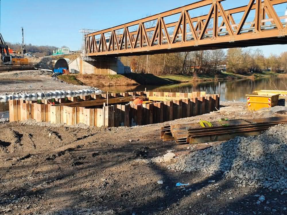 Hydrauliksteifen für neue Egelseebrücke