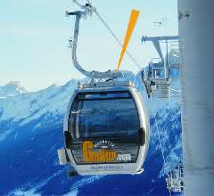 Entry of the cable car cabin into the ski station