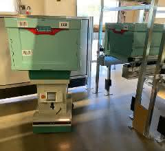 Highly efficient returns system with AGV technology