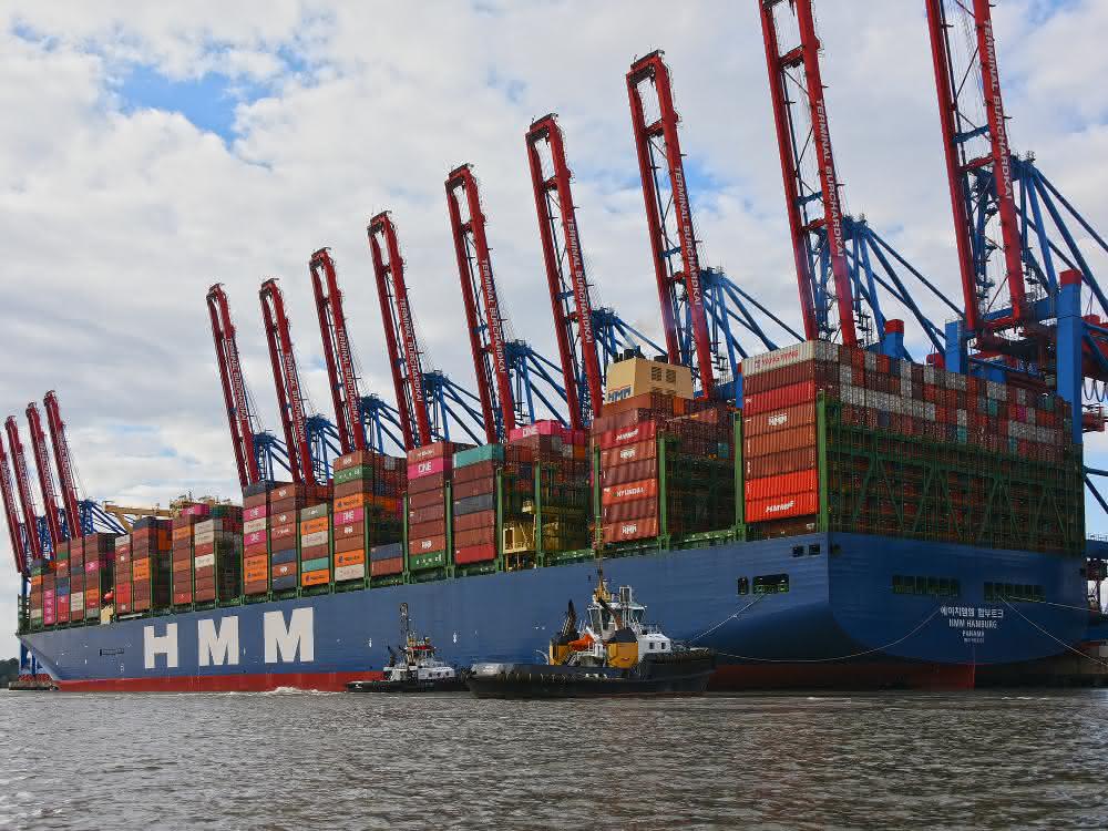 First call of the "HMM Hamburg" in Hamburg