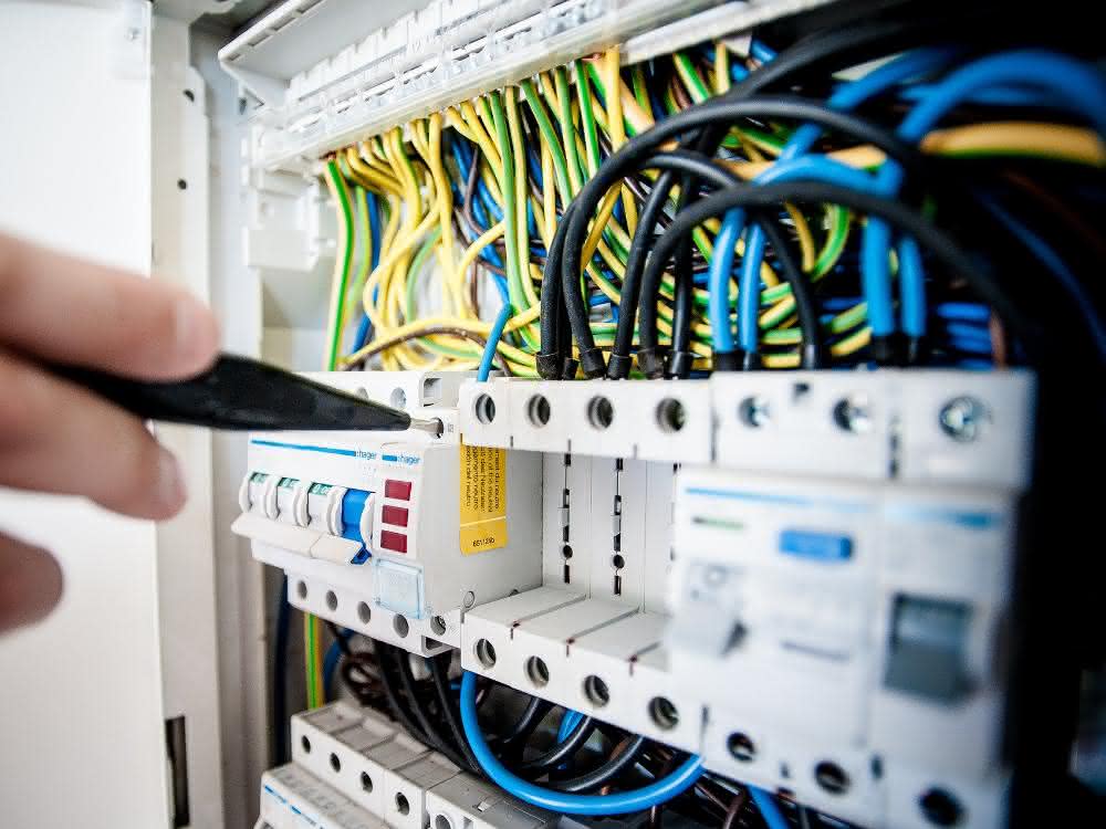 Electrical tests before restarting a production system