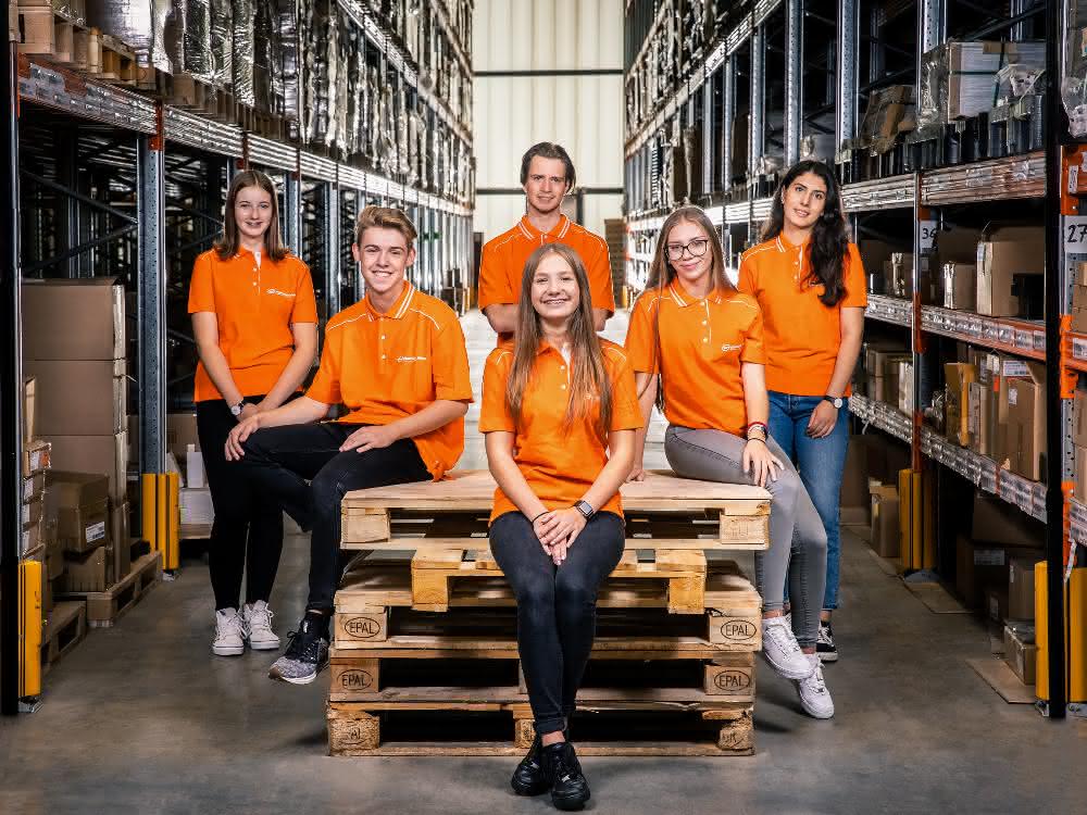 71 junior employees start at Gebrüder Weiss