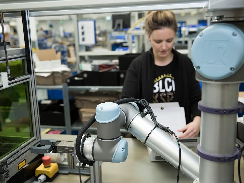 Collaborating robots: How cobots optimize assembly