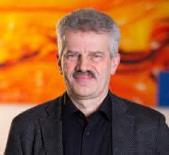 Dr. Axel Engel