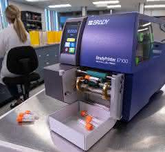 Automatisierte Röhrchenkennzeichnung mit BradyPrinter i7100 Automatisierte Röhrchenkennzeichnung mit BradyPrinter i7100