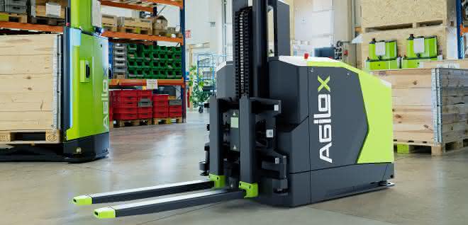 "Intelligent Guided Vehicle (IGV) Agilox counterbalanced trucks