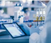 Tablet im Labor