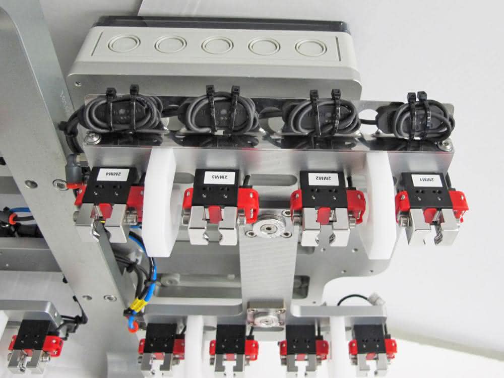 Grippers for medical technology: Know-how for medical technology 4.0