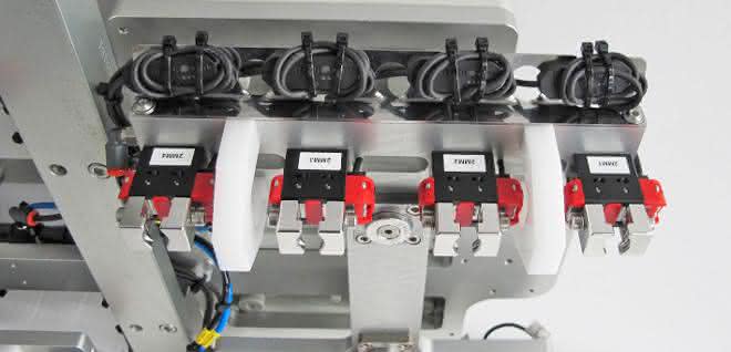 Grippers for medical technology: Know-how for medical technology 4.0