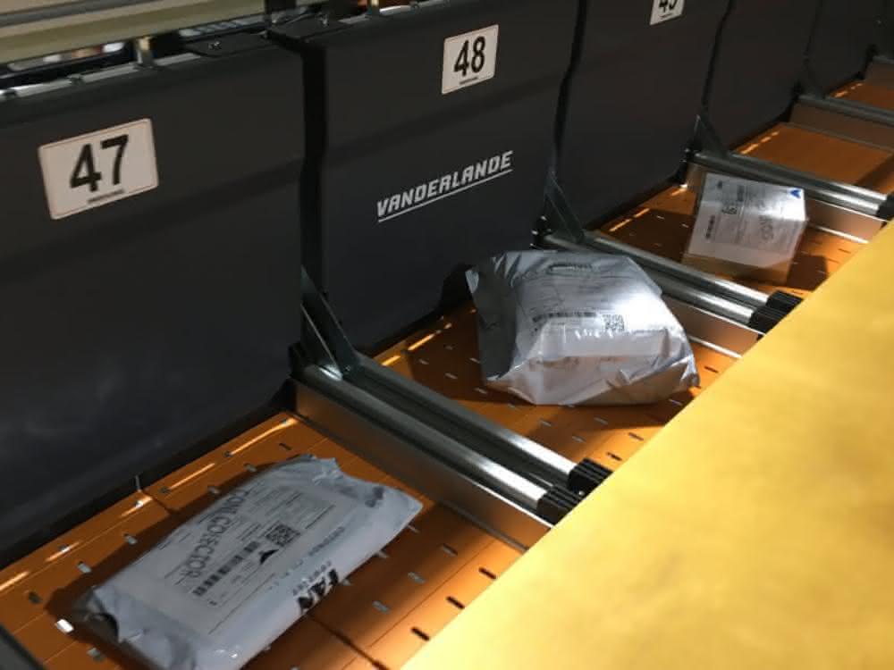 Vanderlande-Drop-trays