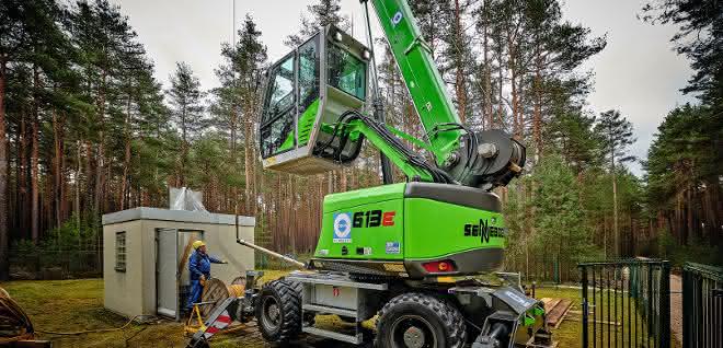 Telekran im Einsatz: Ein Telekran im Brunnenbau