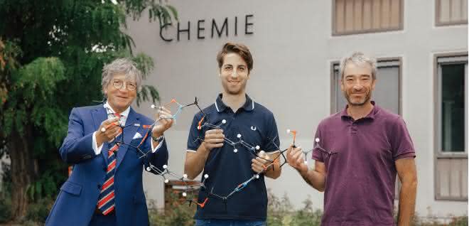 Prof. Dr. Schinzer, Luca Lizzadro und Dr. Oliver Spieß Forscher
