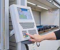 Warehouse management: Four lifts over three floors Warehouse management: Four lifts over three floors