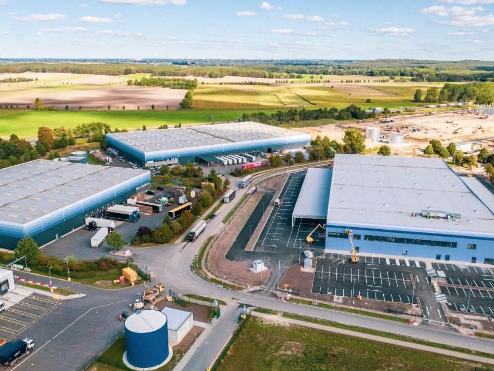 GLP leases to Amazon