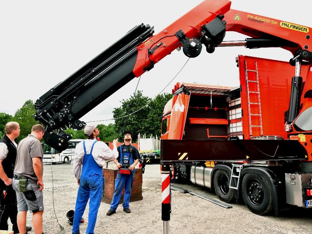 Mobilkran: Viessmann setzt auf Palfinger-Kran
