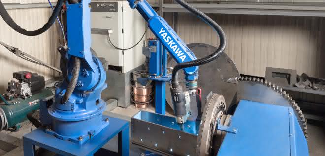 Special machine construction: Welding robots in continuous use