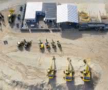 Komatsu verkauft Demo-Maschinen