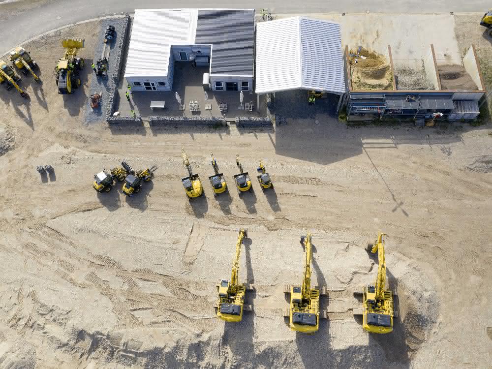 Komatsu verkauft Demo-Maschinen