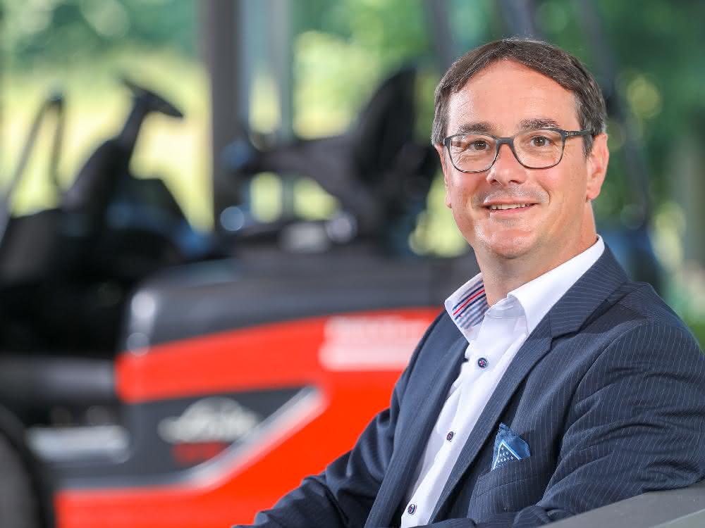 Two become Linde Material Handling Rhein-Ruhr