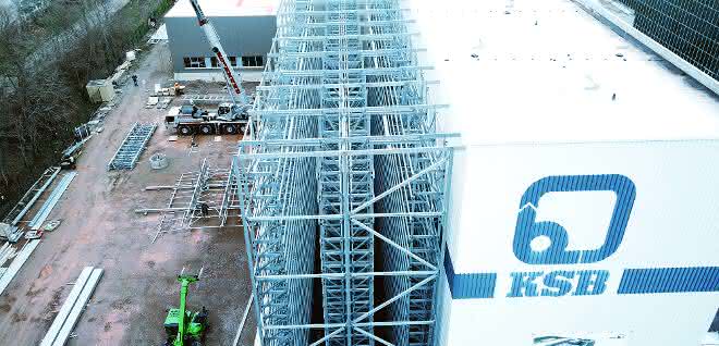 Warehouse modernization: In big steps to 25 percent more power
