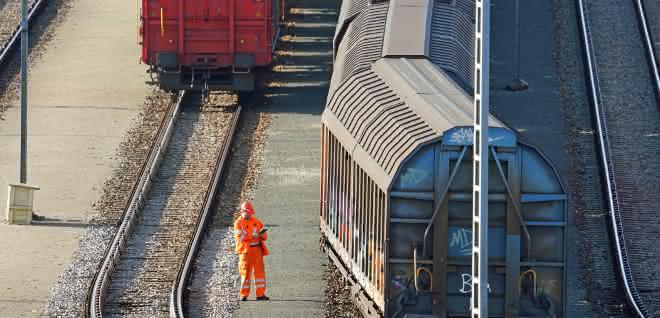 Automatic and digital: The marshalling yard of the future