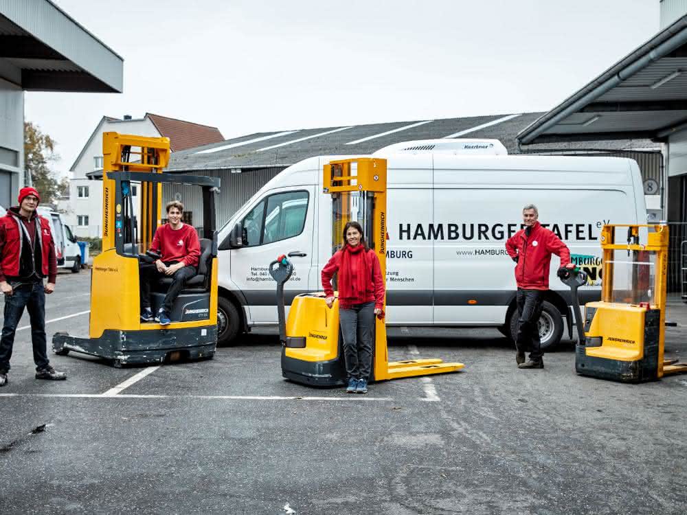 Jungheinrich donates forklift trucks to Hamburger Tafel