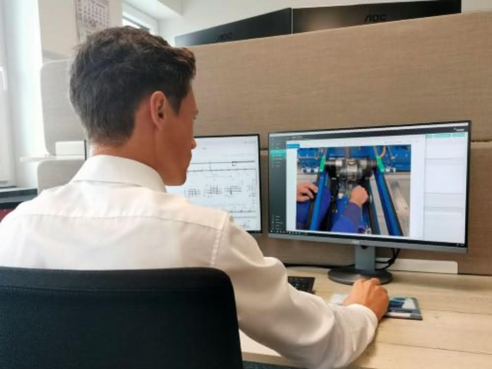 Analyze problems in detail with AR