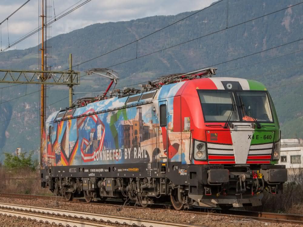 Rail freight transport: TX Logistik launches new intermodal connection between Cologne and Bologna