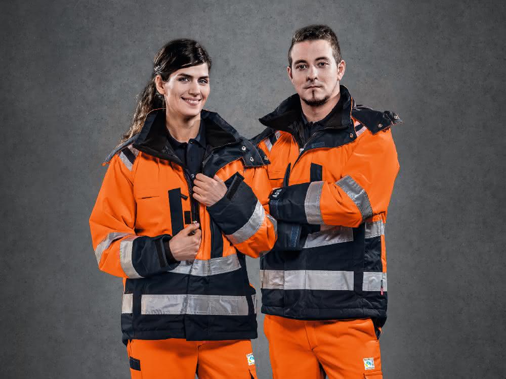 High-visibility clothing for fall and winter