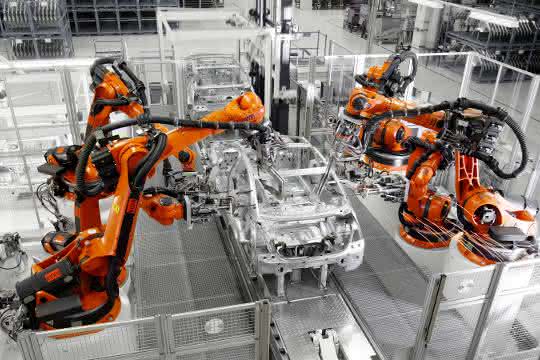 Kuka robots in automotive production Robots in automotive production