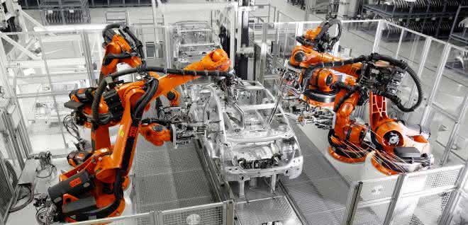Roboter in der Automobilfertigung