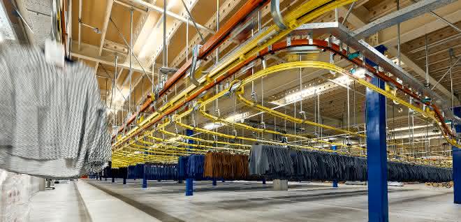 Mehrwertdienste für Filialen: BLG Logistics neuer Logistikpartner der Modemarke Hallhuber