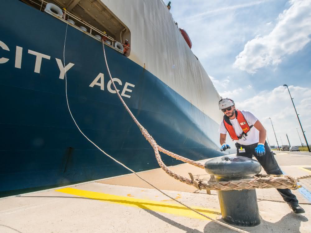 Record container throughput in the port of Antwerp