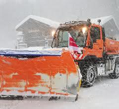 Im Kampf gegen den Schnee: Unimog im Winterdienst Im Kampf gegen den Schnee: Unimog im Winterdienst
