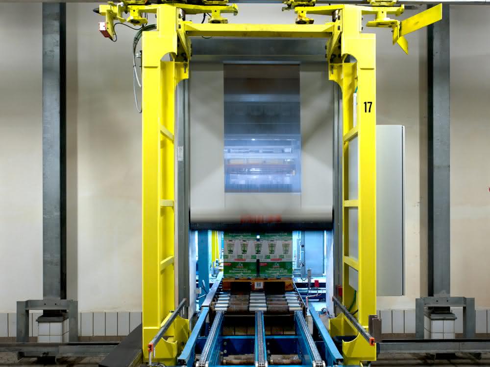 Machine safety gates EFA-SRT-MS with pallet