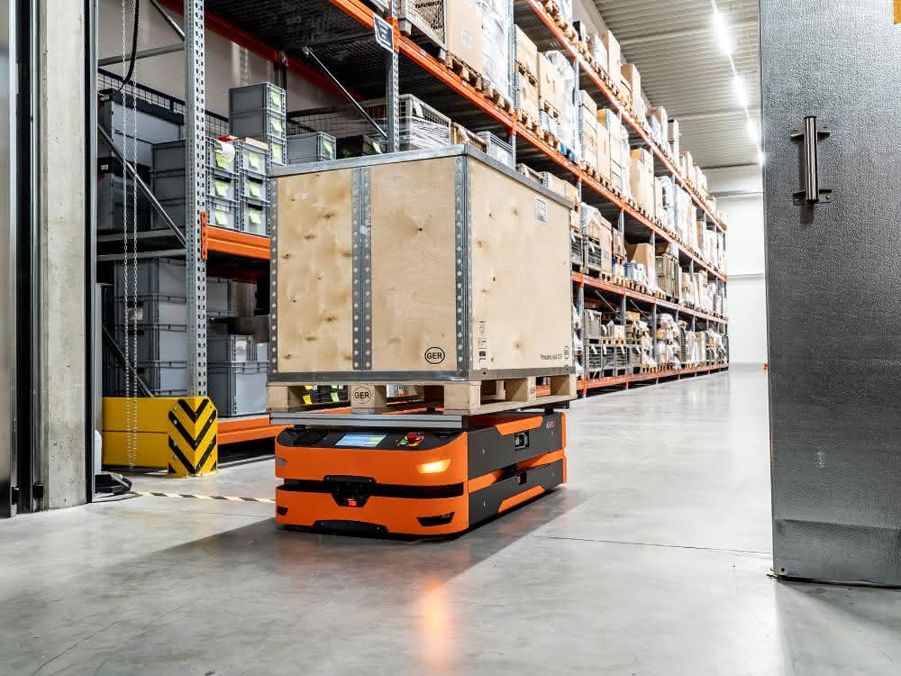 AGVs in the warehouse