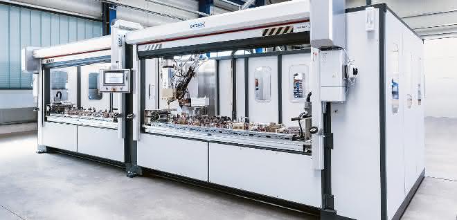 Resistance projection welding system: Man and machine together