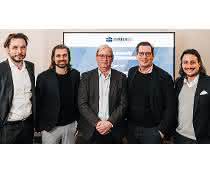 Beirat der Gindumac Gruppe von links: Alexander Eisler, Janek Andre, Hans Ulrich Golz, Dominik Benner und Benedikt Ruf. Beirat der Gindumac Gruppe von links: Alexander Eisler, Janek Andre, Hans Ulrich Golz, Dominik Benner und Benedikt Ruf.
