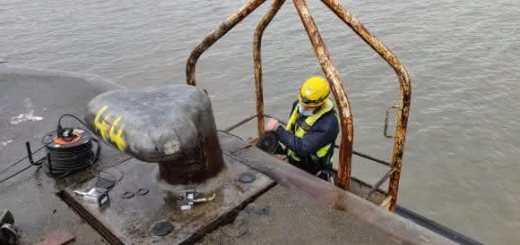 Hafen Antwerpen installiert intelligente Poller mit Sensoren