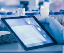 Tablet im Labor