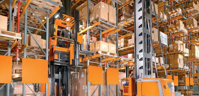 MX-X narrow-aisle forklift from Still