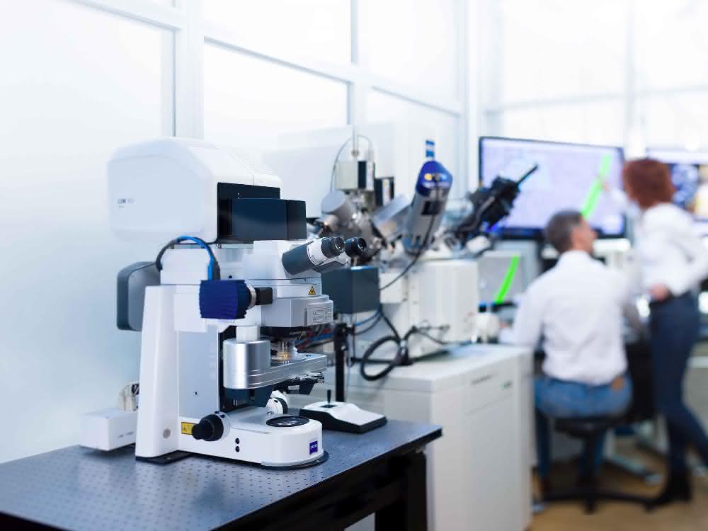 Zeiss LSM 900 und Zeiss Crossbeam