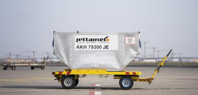 Sunclass Airlines extends cooperation with Jettainer