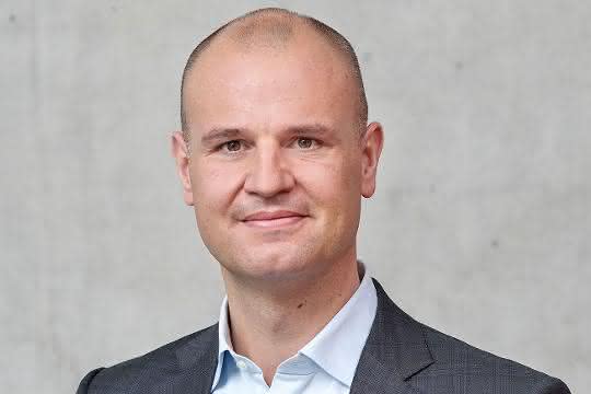 Christian Schwörer übernimmt Vorsitz der Geschäftsführung von PERI