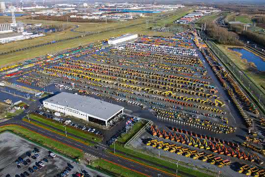 Ritchie Bros. sets bidding records